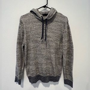 Gap Men’s Pullover Hoodie - Grey with Navy Blue accents - Size:  Small
